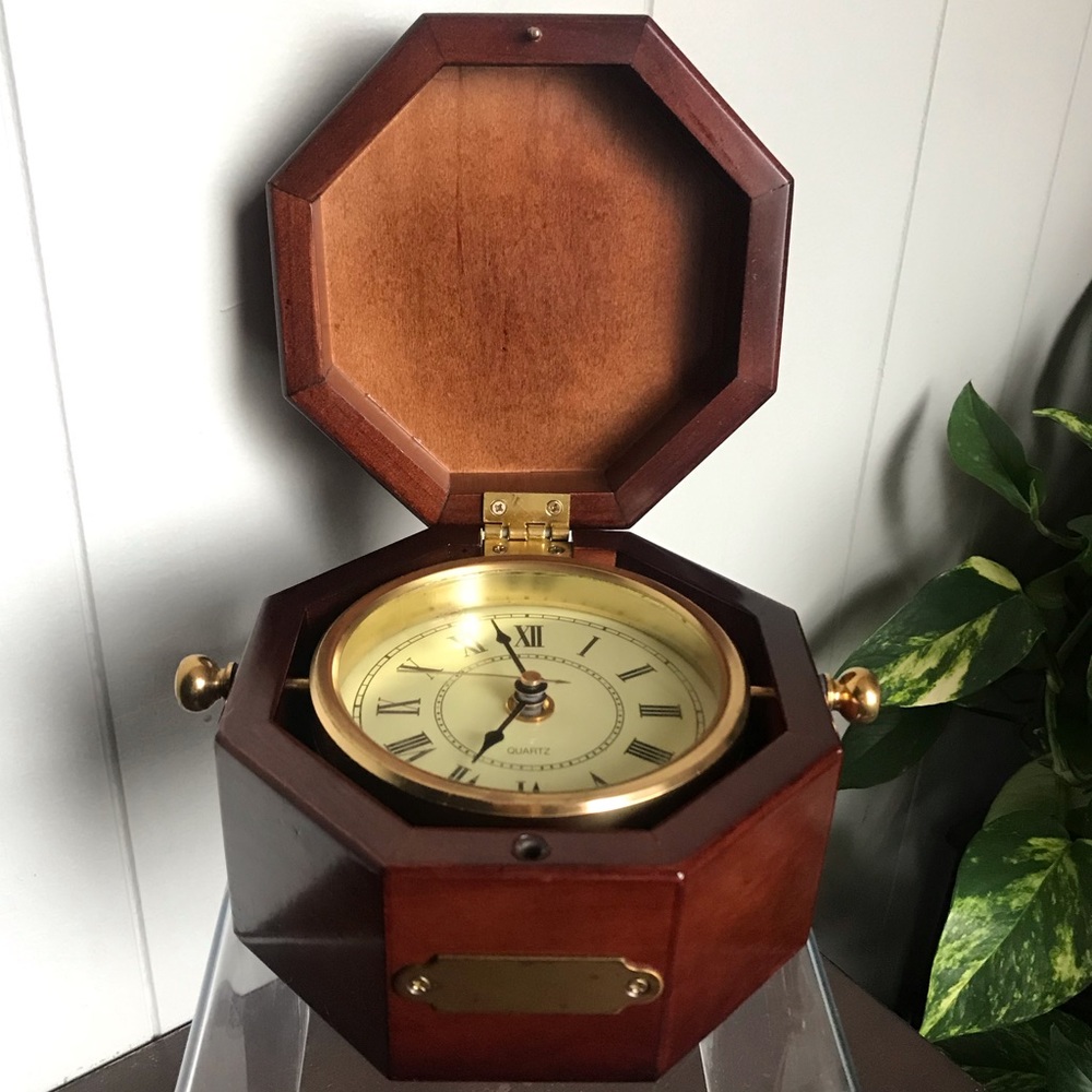 Cool Box Clock! - Picture 7 of 10